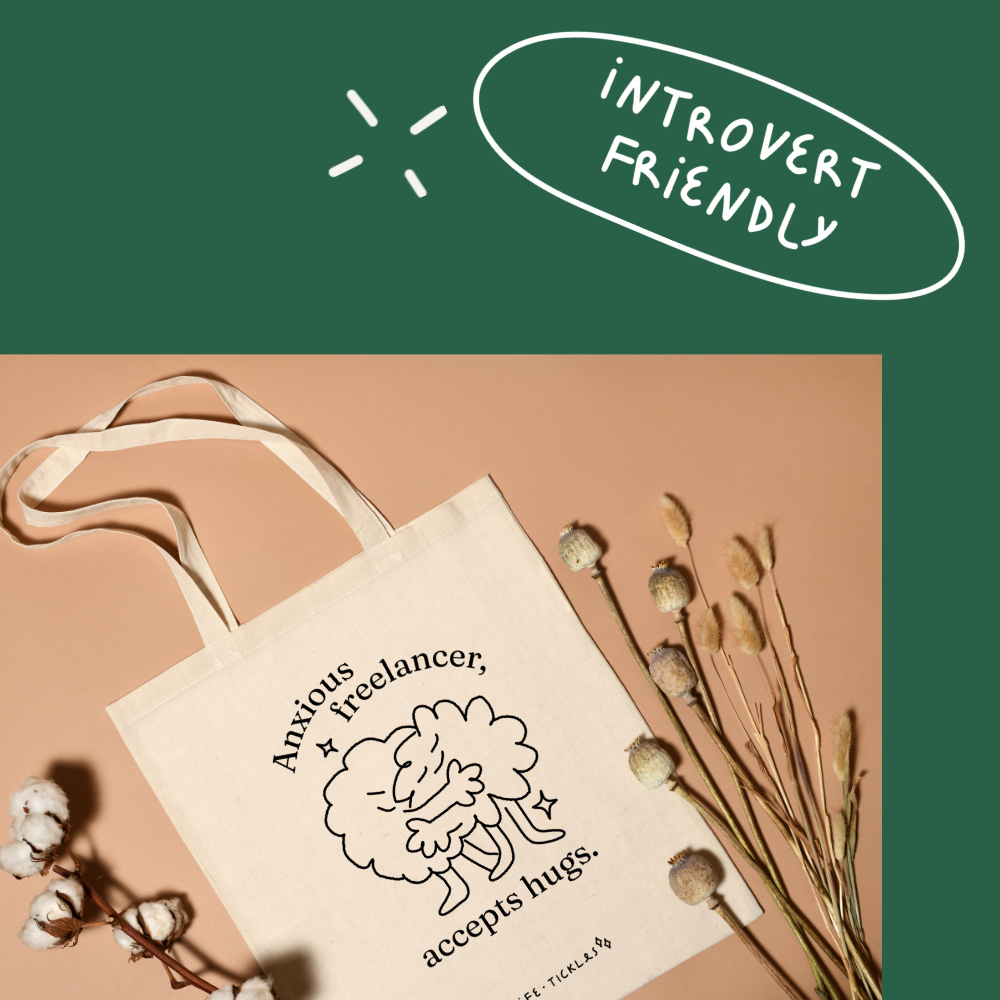 Anxious freelancer, accepts hugs - Tote bag
